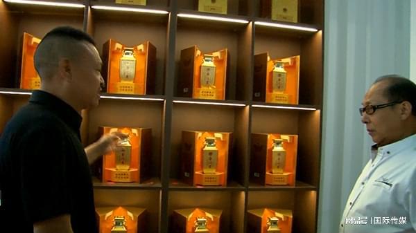 贵州帝问酒业品鉴中心揭牌仪式在郑州隆重举行